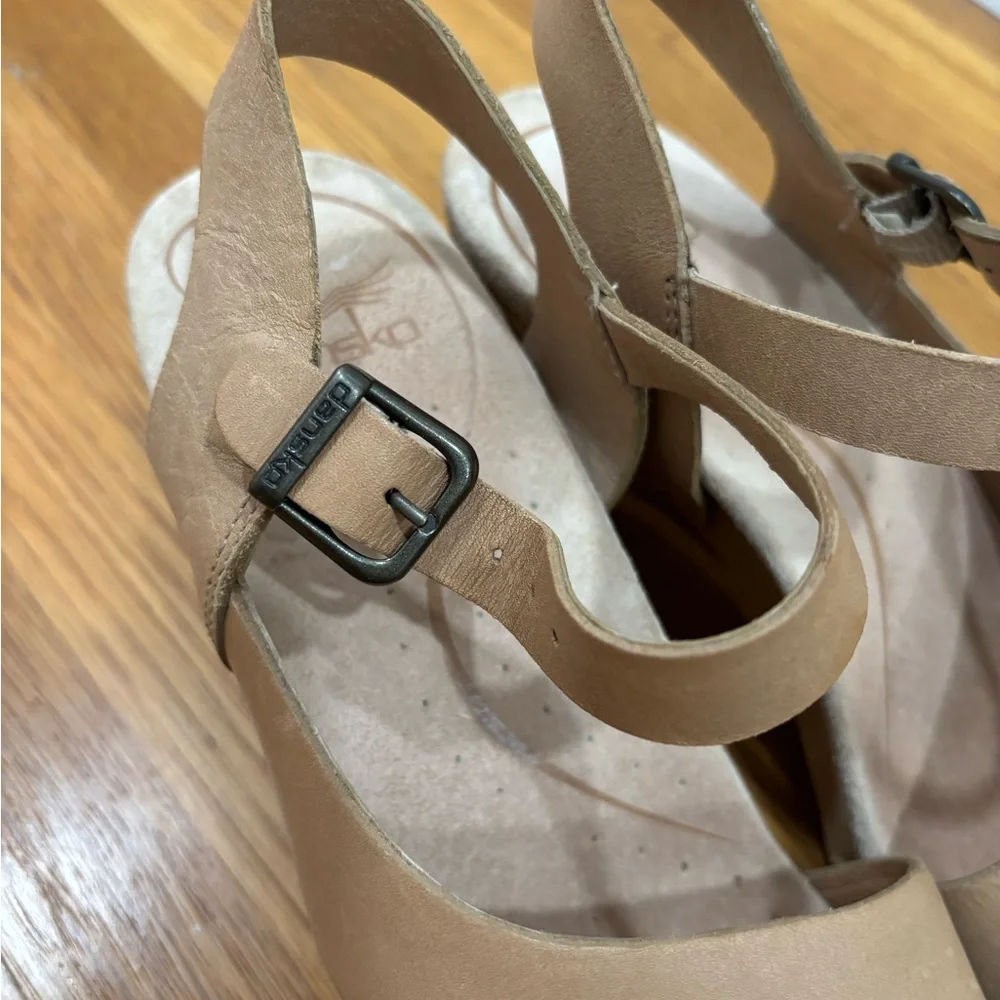 Dansko Taupe Leather Wedge Sandals